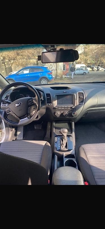 maşın balaca: Maşın müəllim tərəfindən çox səliqəli şəkildə idarə olunub.original — 7