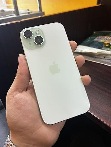 philips xenium 9@9h: IPhone 15, Yaşıl — 2