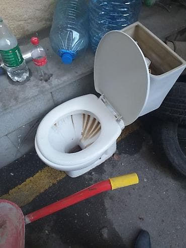 kreditle drel: Məhsul: Unitaz (çatışan hissələri ilə) Təsvir: - Klasik ağ keramika — 1