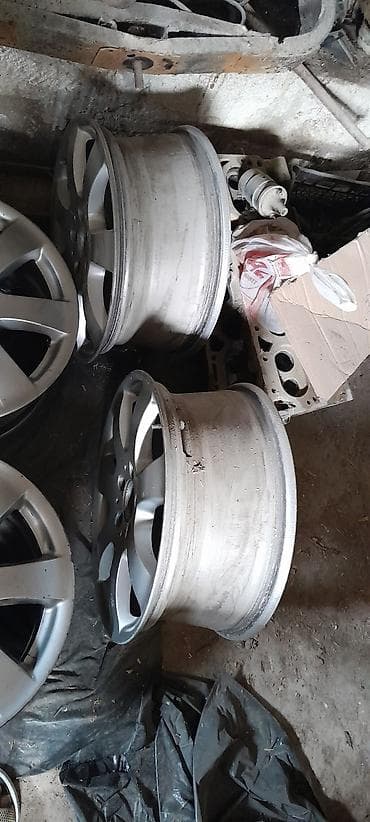 Salam Mercedes ML 2002 modelin ustunden cixmadir. Tezesin almwam deye — 3
