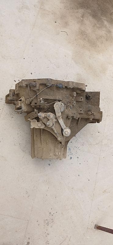 Kia carnival ucun mexanika karopka satilir