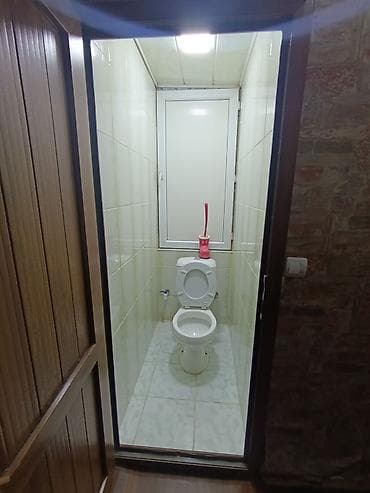 memar əcəmi: 3-cü mikrorayon 3 otaqlı, 150 kv. m, Orta təmir — 3