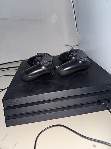 Digər oyun və konsollar: Model: PS4 Pro 	•	Yaddaş: 1TB 	•	Pult: 2 DualShock ( üstünde verirem ) — 2