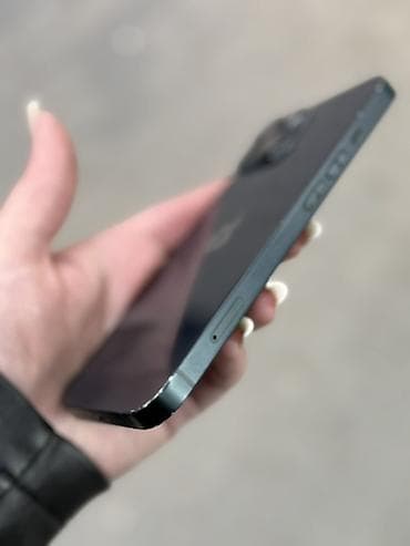 Фото и видеокамеры: IPhone 14, 128 ГБ, Midnight, Беспроводная зарядка — 2