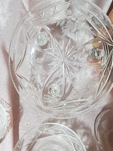 Qedimi temiz büllur xrustal ayaqli mürəbbə qabi cexoslovakiya lalafo.az -da Qedimi temiz büllur xrustal ayaqli mürəbbə qabi cexoslovakiya