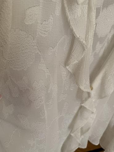zara kurk: Ağ qadın bluzu - Rəng: süd-ağ/ekru - Parça: yüngül, şəffaf teksturalı — 3