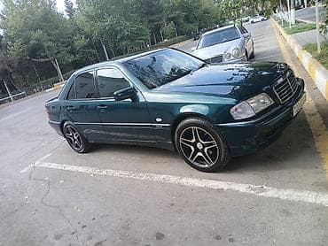mercedes kreditle: Mercedes-Benz C 240: 2.4 l | 1998 il Sedan — 1
