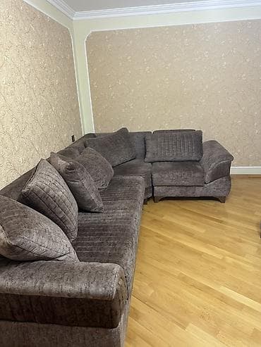 Künc divan, Bazalı