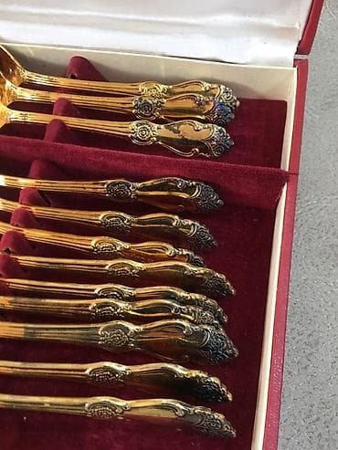 abedni servisler: Qızıl rəngli qaşıq və çəngəl dəsti – qutuda - Tərkib: 12 parça (6 — 3