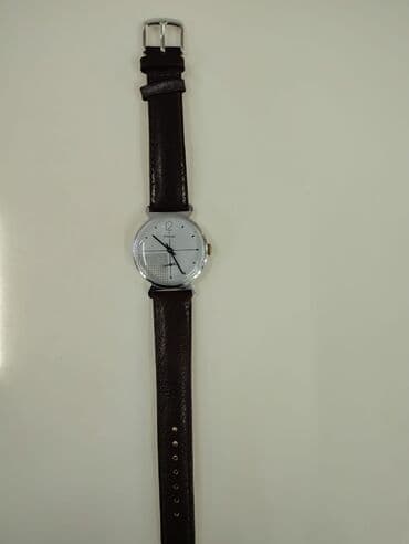 qizil tek qas uzukler ve qiymetleri: SSRİ istehsalı "Pobeda" markalı mexaniki qol saatı — 2