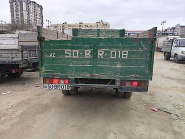 maşın şuşəsi: Yükdaşıma üçün prizmatik kuzovlu kiçik tonnajlı yük maşını. Texniki — 4