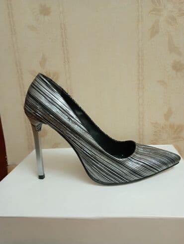 Çəkmə, Ölçü: 40, rəng - Gümüşü, İşlənmiş