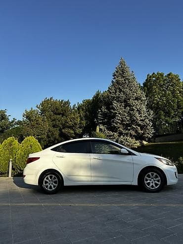 akcent 2017: Hyundai Accent: 1.6 л | Седан — 8