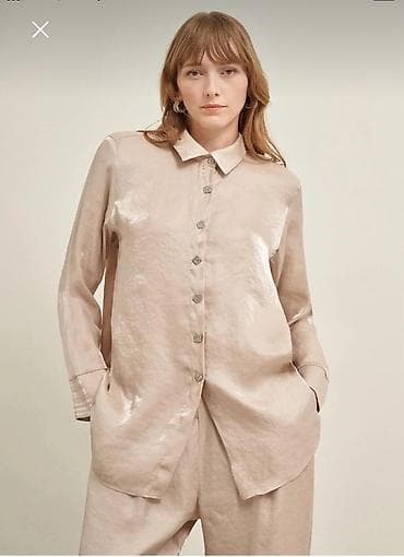 Qadınlar üçün iki hissəli dəst – parıltılı bej rəng -