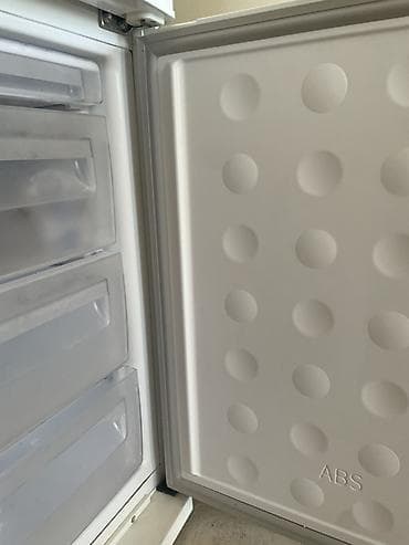 guzgu kamera: 2 qapılı Samsung Soyuducu Satılır, rəng - Ağ — 3