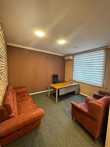 bti nerimanov: 3 otağdı + 1 konfrans zalı + 2 tualet + 1 hamam tualet + 1 kuxna yemek — 8