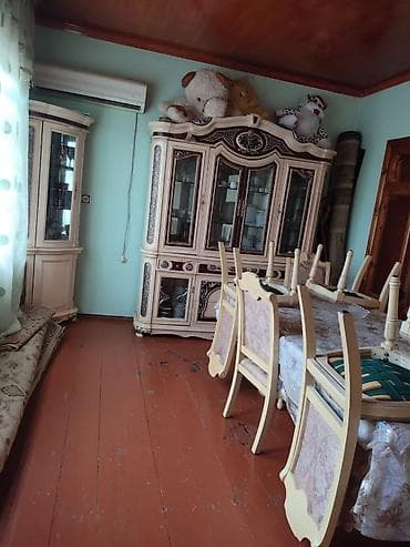 Qonaq otağı üçün, Açılmayan, Dördbucaq masa, 6 stul