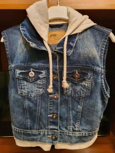 Kurtkalar: Kurtka philipp plein ve cins jilet S razmer. Az geyinilib. Kurtka 40 — 2