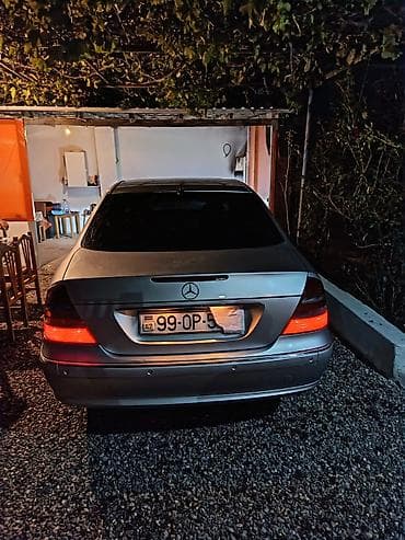 ij diski: Mercedes-Benz E-Class: 2.7 l | 2004 il Sedan — 3