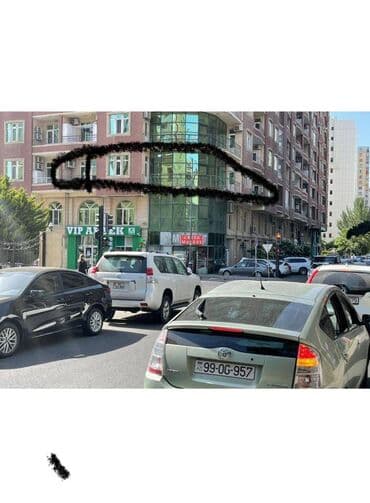 xacmaz obyekt: Obyekt satılır. 17 mərtəbəli binanın, 3 cü mərtəbəsi, Estetik — 6