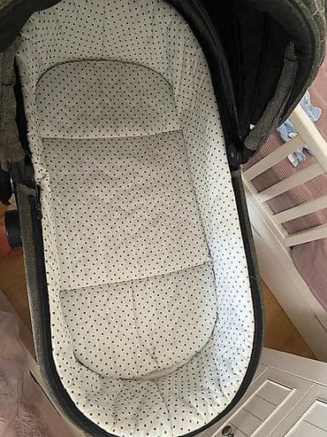 Araba-beşiklər: Çıxarıla bilən beşikli araba, Yaş: <1 ay — 1