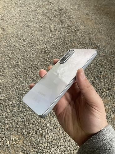 j9 samsung: Samsung Galaxy A36, 256 GB, rəng - Ağ, Barmaq izi — 4