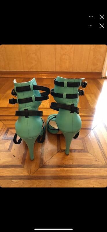 basanoşkalar 2024: Ölçü: 37, rəng - Mavi, İşlənmiş — 2