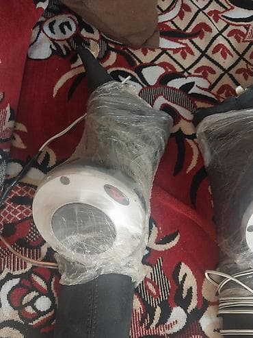 avto kalonka: Məhsul: Avtomobil üçün A sütunu akustik podları (cüt) Təsvir: - Lada — 4