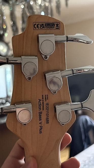 electro gitara: Cort Action Bass V Plus – 5 telli elektrik bas gitara Xüsusiyyətlər — 4