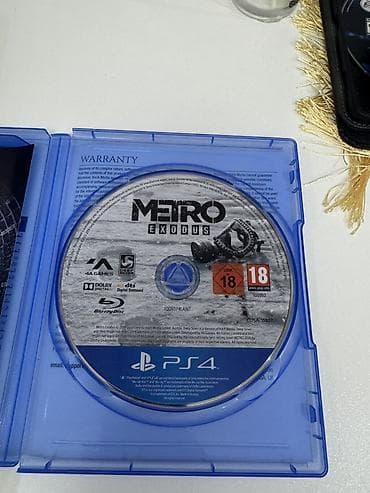ps4 pes19: PS4 oyun diski: Metro Exodus - Platforma: PlayStation 4 (Blu‑ray — 2