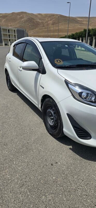 автомобиль фольксваген поло: Toyota : 1.4 л | 2019 г. Хэтчбэк — 1