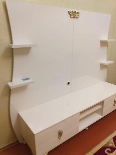 divar refleri: Yeni, Düz TV altlığı, Polkalı, Türkiyə — 2