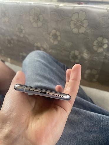 iphone 8 irsad: IPhone Xs, 256 GB, Gümüşü, Qırıq — 5