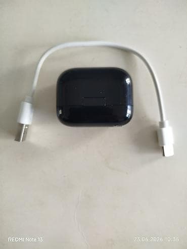 Digər planşetlər: Qulaqcıq. İşləkdi. USB də var. Qara rəngdədi — 3