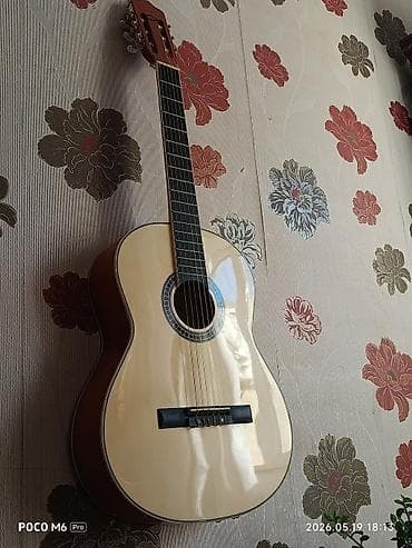 Klassik gitara