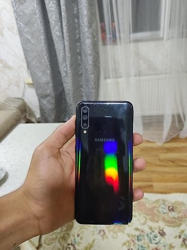 Samsung Galaxy A50, rəng - Qara