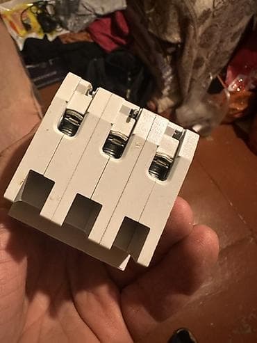 qaz acari: Siemens Elektrik avtomat, 3 faza, 400 Vt, Kredit yoxdur, Zəmanətli, Ünvandan götürmə, Ödənişli çatdırılma — 8