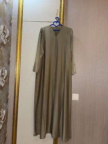 platyalar: Zərif uzun Dubay abayası - Rəng: zeytun-yaşıl - Model: düz, önü açıq — 1