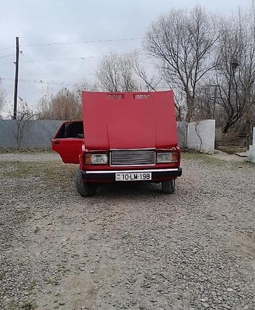 ucuz vaz 2107: VAZ 2107, qırmızı sedan Xüsusiyyətlər: - Kuzov: 4 qapılı sedan — 4