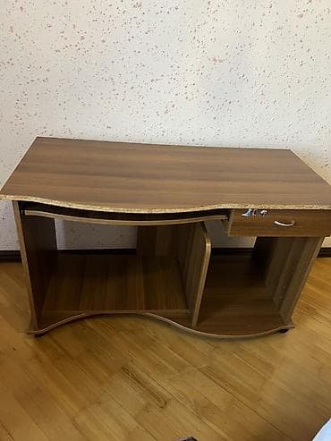 maslar: Düz masa, Polkalı, Siyirməli, Teksturalı laminat — 4