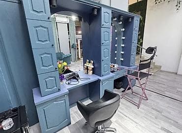 onluk: Gözəllik salonu üçün peşəkar iş masaları və güzgü stansiyaları - — 1