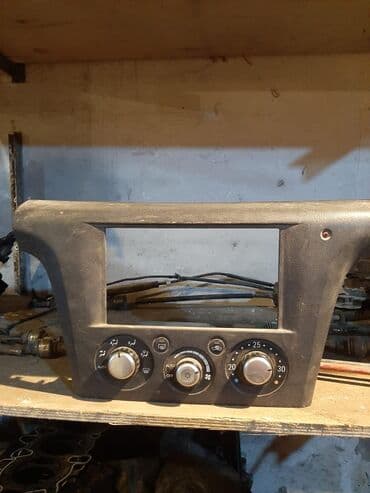 işlənmiş monitorlar: Mitsubishi Airtrek üçün orjinal üstdən çıxma klemkantrol var başqa — 1