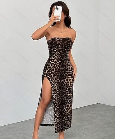 Leopard naxışlı, çiyinbağısız qadın paltarı - Siluet: bədənə oturan — 2