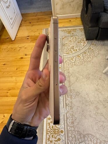 телефон fly 6: IPhone 16 Pro, 128 ГБ, Золотой — 3