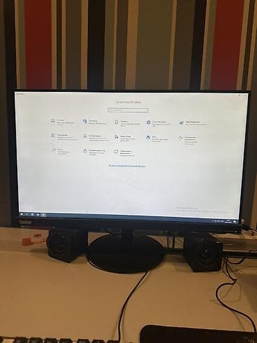 kreditle noutbuklar: Masaüstü kompüter (Windows 10 Pro) Texniki göstəricilər: - Prosessor — 2