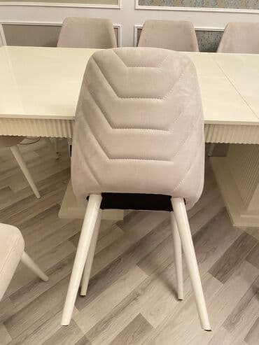 Masalar: Qonaq otağı üçün, Açılan, Dördbucaq masa, 8 stul — 4