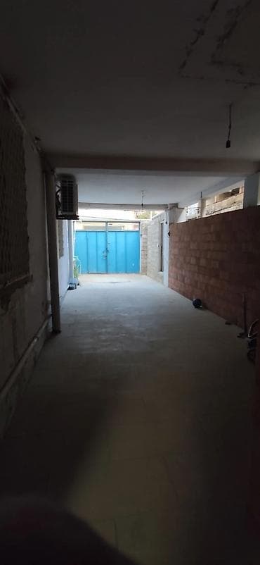 buzovnada ev satilir: Bakıxanov qəs. 9 otaq, 180 kv. m, Kredit var, Orta təmir — 4