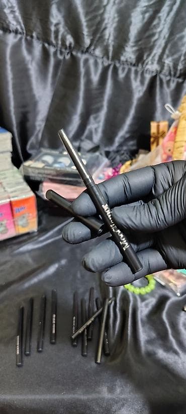 pencil: NeoGlamor avtomatik qələm-eyeliner - Tip: döndərilərək açılan — 3