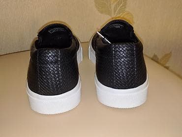 ayaqqabi sport: Zara ayaqqabi 42 razmer Turkiyeden alinib originaldi Razmeri balaca — 4