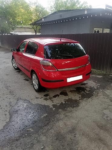manitor opel: Opel Astra H hatchback - Kuzov: 5 qapılı hatchback, parlaq qırmızı — 2